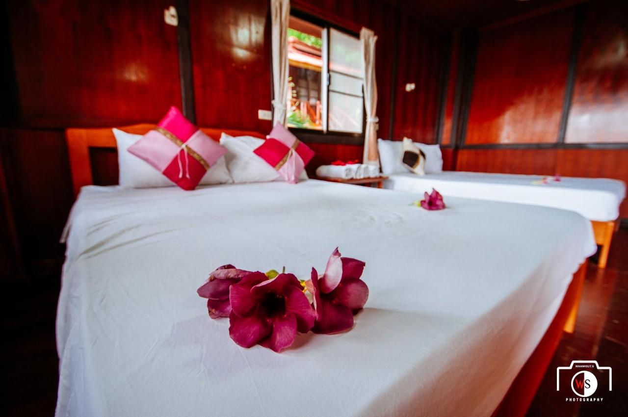 Venus Resort Hatrin Kültér fotó