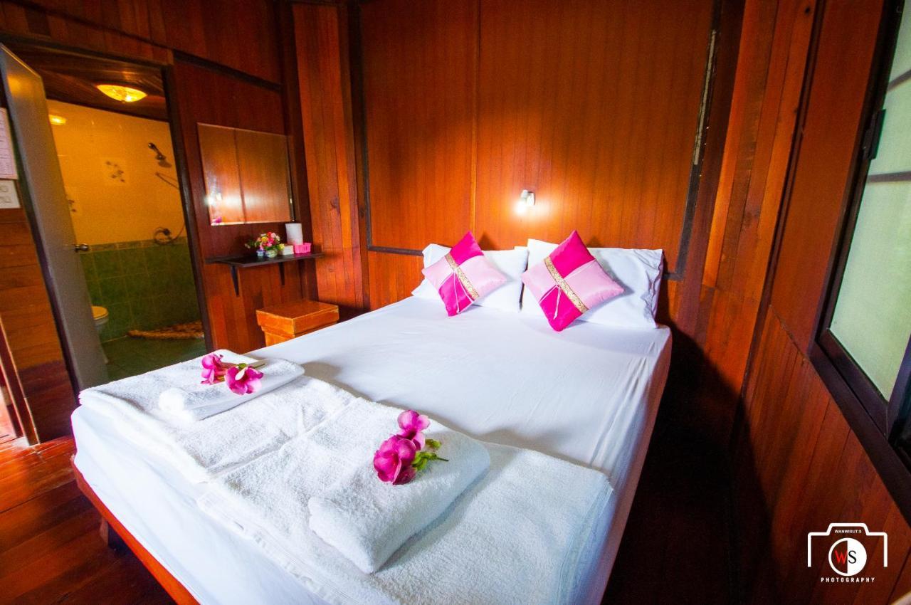 Venus Resort Hatrin Kültér fotó